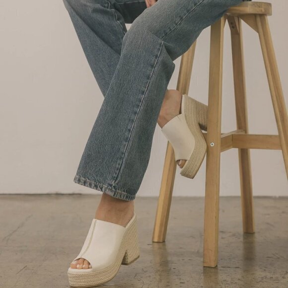 THE MELISSA OFF WHITE CHUNKY PLATFORM WEDGES - Picture 1 of 4